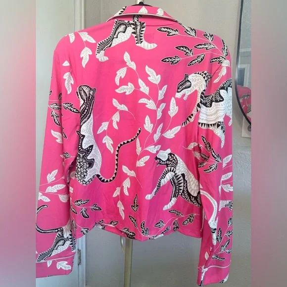 NWT - Noli Pink and White Cheetah Print Collared Button-Up Shirt - Size M - Picture 7 of 14